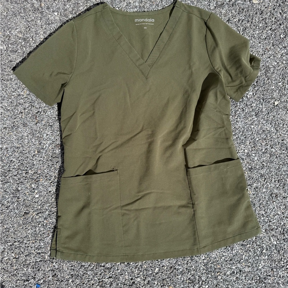 Mandala XS Olive Green Women's scrub top